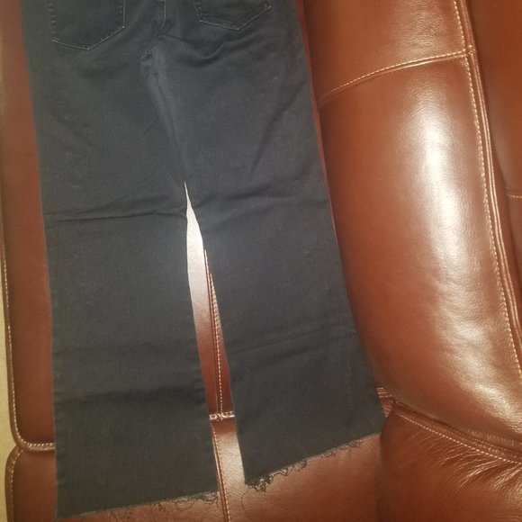 Cache Embellished Flare Leg Crop Jeans With Raw Hem Black Size 4 EUC! - Picture 8 of 8